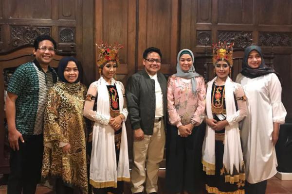 Gandrung dan Nikmatnya Kopi Osing Bikin Cak Imin Terpukau