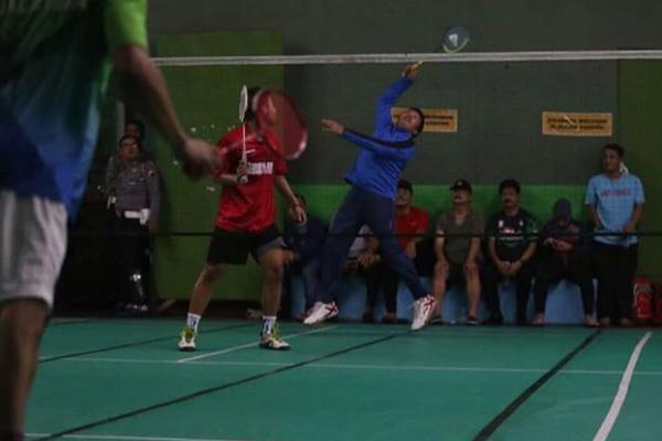Duel Bulutangkis, Cara Menpora Pompa Semangat Atlet Para Games