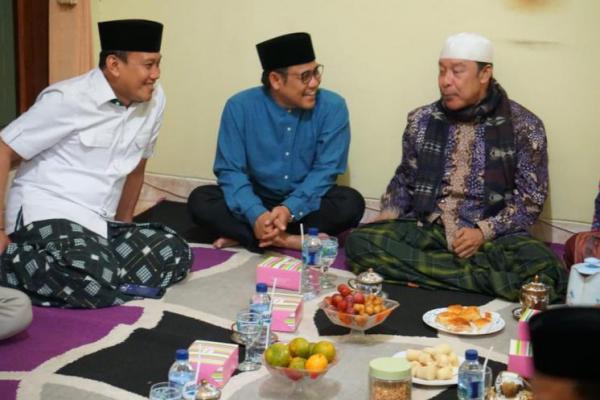 Pengasuh Ponpes Buntet Restui Cak Imin Wapres Jokowi