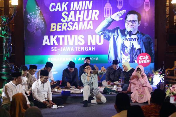 Sahur Bareng Aktivis NU Jateng, Cak Imin Disambut Dilan