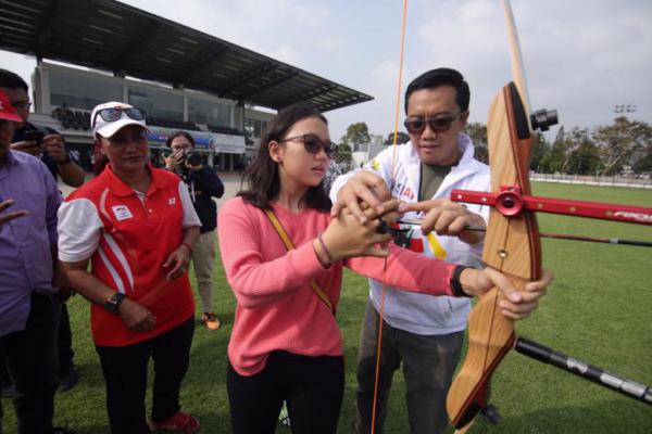 Menpora Paparkan Kesiapan Asian Games di Komisi X