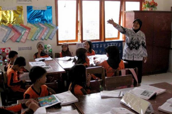 Tingkatkan Kualitas Pendidikan, Menkeu Usul Gaji dan Tunjangan Guru Diperbaiki
