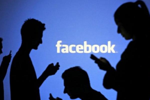 Riset Terbaru Menyebut Pengguna Android Lebih Banyak Habiskan Waktu Buka Facebook