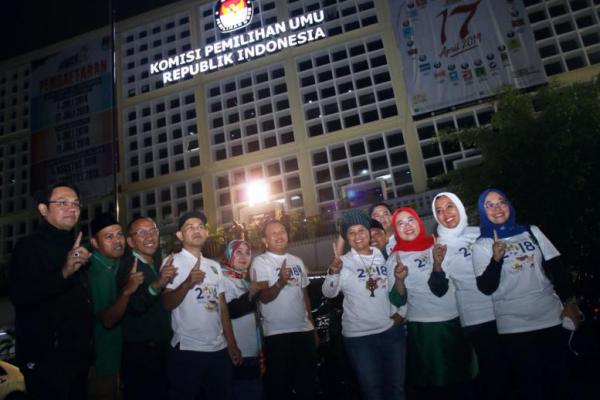 Kenakan Kaos `Asian Games 2018`, PKB Daftarkan Bacaleg ke KPU RI