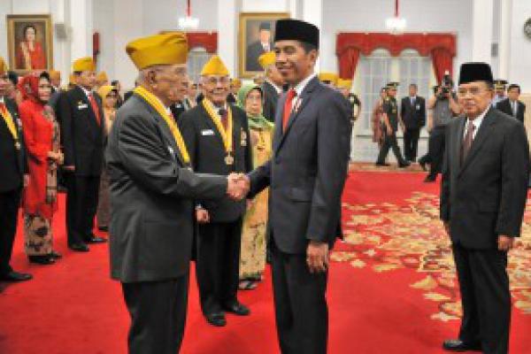 Jokowi Janji Tunjangan Kehormatan Veteran Dicairkan September