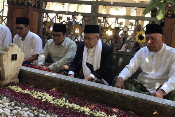 Cak Imin Dampingi Ma`ruf Amin Ziarah Makam Gus Dur