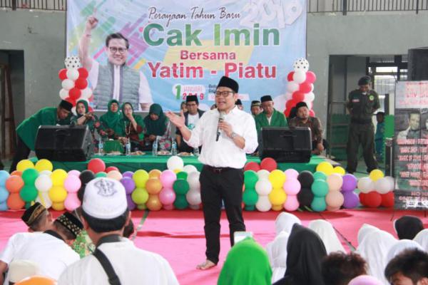 Cak Imin Rayakan Tahun Baru Bersama Yatim Piatu