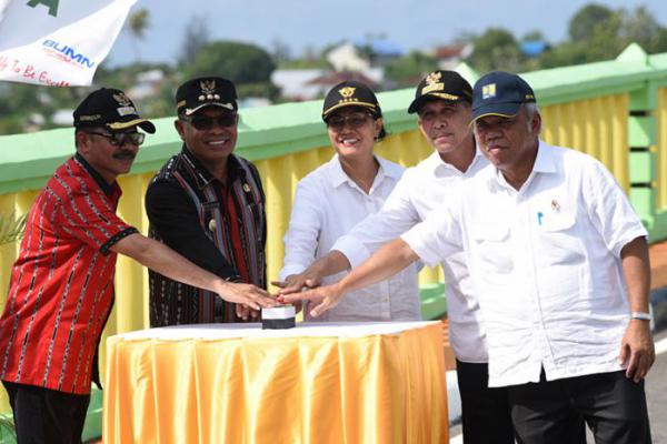 Sri Mulyani Resmikan Jembatan Leta Oar Ralan Maluku