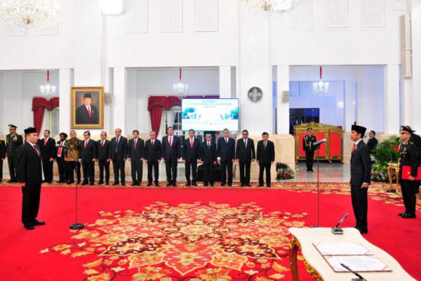 Presiden Lantik Kepala BSSN di Istana Negara