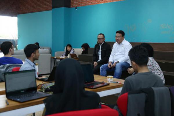 Menaker dan Mendes Gelar Dialog Bersama Pelaku Ekonomi Kreatif di `Innovation Room Talent Hub`