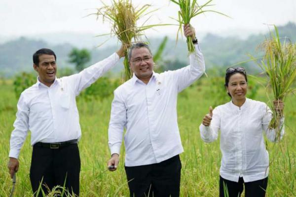 Entaskan Kemiskinan di Desa, Pemerintah Bikin `Program Bekerja`