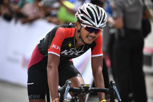 Jamal Bawa Indonesia Raih Juara di Etape Tour Singkarak 2017
