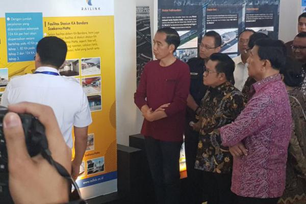 Cak Imin Dampingi Jokowi Resmikan Kereta Bandara Soeta