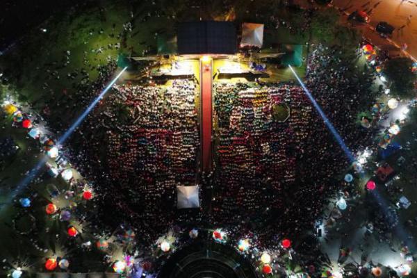 Ribuan Warga dan 300 Group Rebana Kalteng Salawatan Bareng Cak Imin