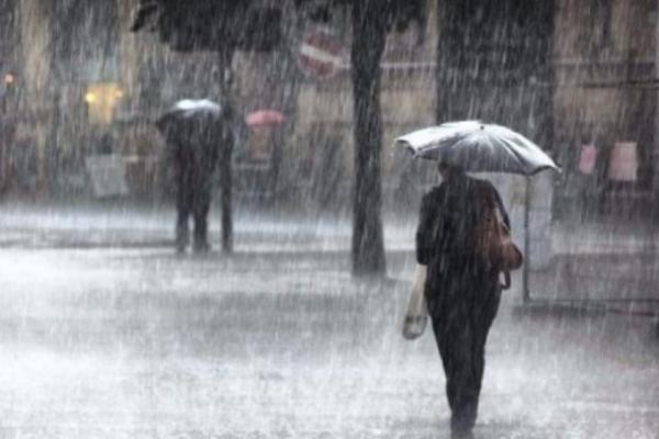 Sebagian DKI Bakal Diguyur Hujan Lebat Disertai Petir Hari Ini
