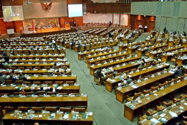 Tok! Rapat Paripurna DPR RI Sahkan UU Pesantren