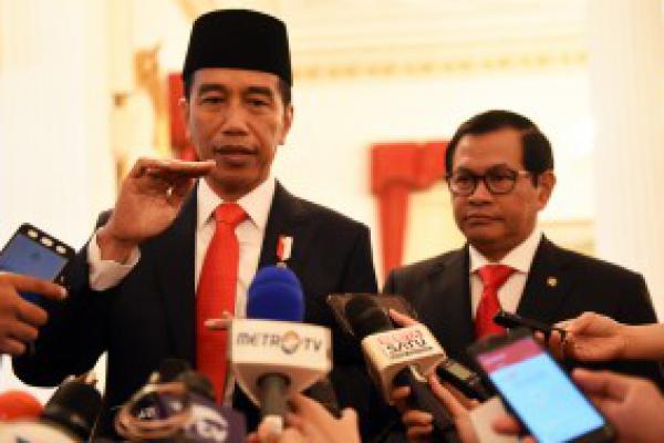 Lewat Program Padat Karya, Jokowi Berharap Peredaran Uang di Desa Meningkat