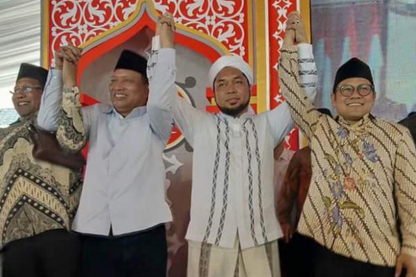 Cak Imin Dorong Menristekdikti Majukan PTS, RKH Azaim Mengapresiasi