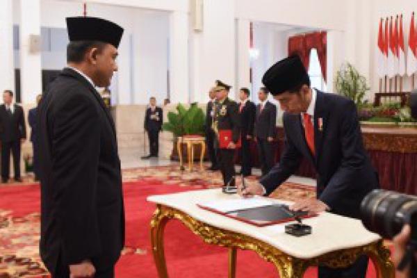 Usai Lantik Kepala BNN, Ini Permintaan Jokowi