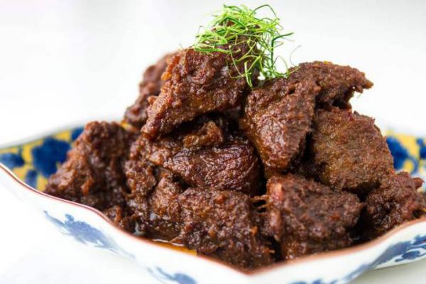 Tak Disangka, Rendang Jadi Menu Favorit di Kalangan Warga Negara Asing