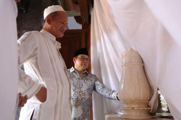 Cak Imin Ziarah Makam Kiai Hasan Genggong dan Sunan Ampel