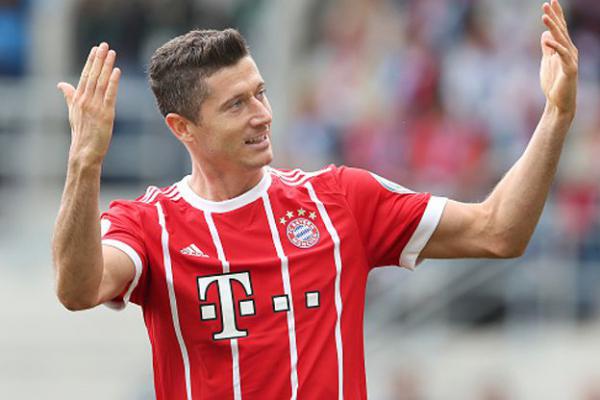 Barcelona Tak menyerah Kejar Robert Lewandowski, Tawar 40 Juta Euro