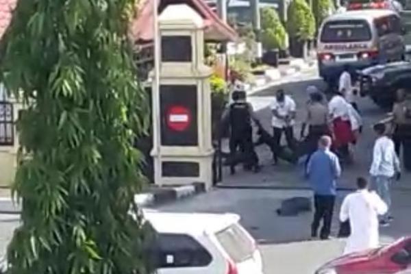 Teroris Serang Mapolda Riau, 1 Polisi Gugur, 1 Wartawan Terluka