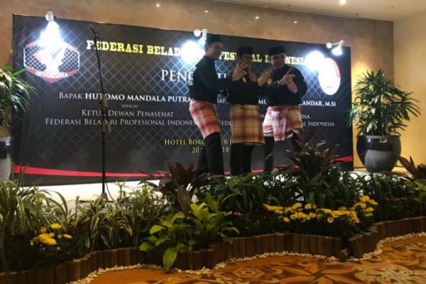 Cak Imin Dikukuhkan sebagai Dewan Pembina Federasi Beladiri Profesional Indonesia