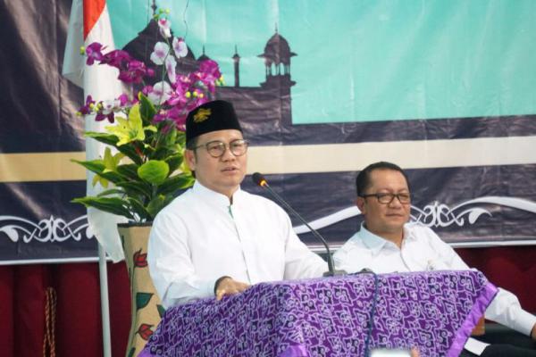 Bertemu Kepala Desa se Kuningan, Cak Imin Ungkap Sejarah UU Desa