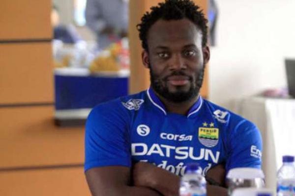 Resmi, Michael Essien dan Persib Akhiri Kerjasama