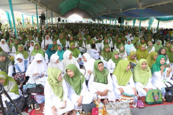 Nusantara Mengaji Gelar 1000 Khataman Alquran Bersama Muslimat NU di Demak