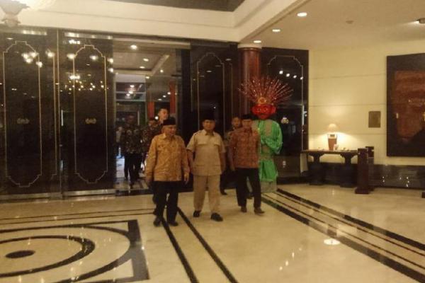 Tak Mau Kalah, Oposisi Juga Gelar Pertemuan di Hotel Sultan