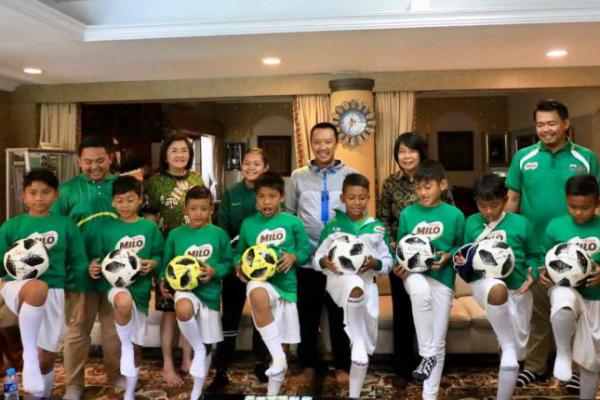 Menpora Apresiasi PT Nestle Ikut Kembangkan Sepakbola Indonesia