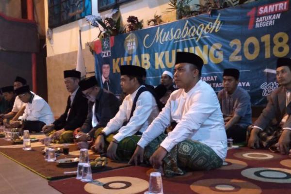 MKK Zona 3 Jabar Sukses Digelar, Kiai di Tasikmalaya Bangga