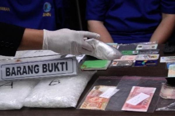 Tiga Orang Pengedar Narkoba Asal Mojokerto Dibekuk BNNP Jatim 