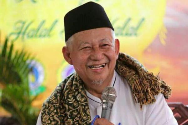 KH M. Sulthan Abdul Hadi, Alumnus PIM Yang Ahli Kitab Kuning Dan Pintar Bahasa Inggris
