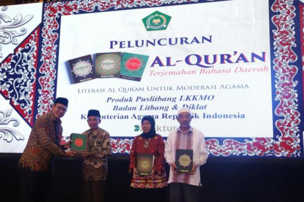 Kemenag Luncurkan Alquran Termah Berbahasa Bugis, Madura dan Aceh