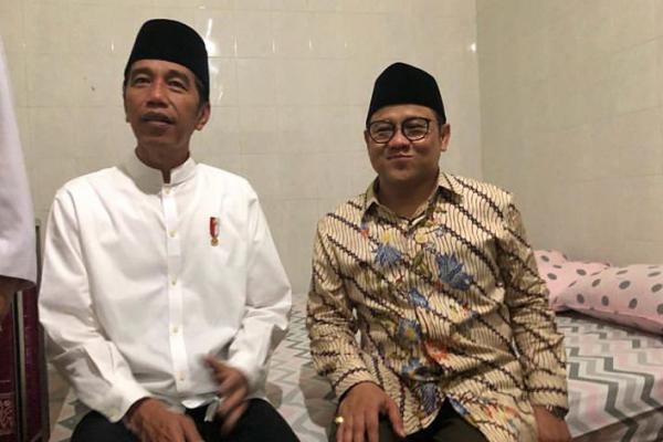 Didampingi Cak Imin, Jokowi Singgah di Kamar Tempat Gus Dur Dilahirkan