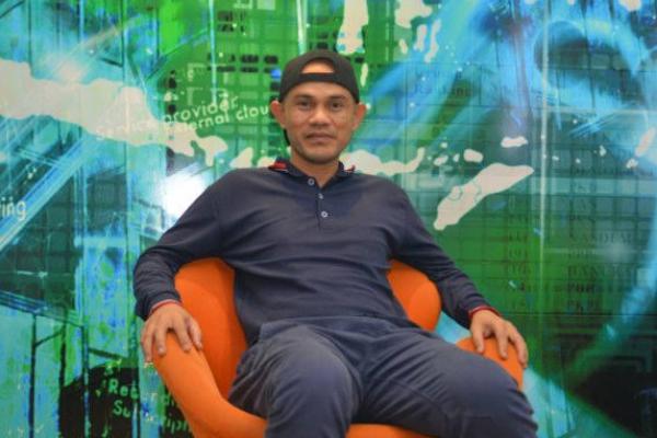 Herman Sikumbang, Maestro Seventeen dan PKB