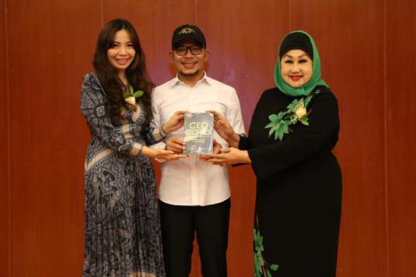 Menaker Hanif Dhakiri Hadiri Peluncuran Buku CEO Stories di Jakarta