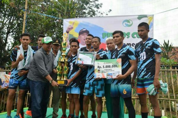 Ketua Fraksi PKB Selenggarakan Turnamen Bola Voli di Bandung 
