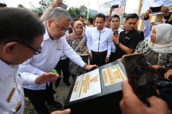 Resmikan Gedung Serba Guna Kuto Aur Bengkulu, Ini Harapan Eko Sandjojo