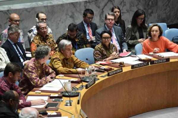 Menlu Retno Pimpin Sidang Dewan Keamanan PBB, Sejumlah Delegasi Pakai Batik