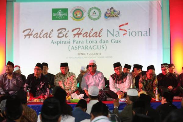 Hadiri Halal bi Halal Asparagus, Menpora Ajak Santri Perkuat Aswaja