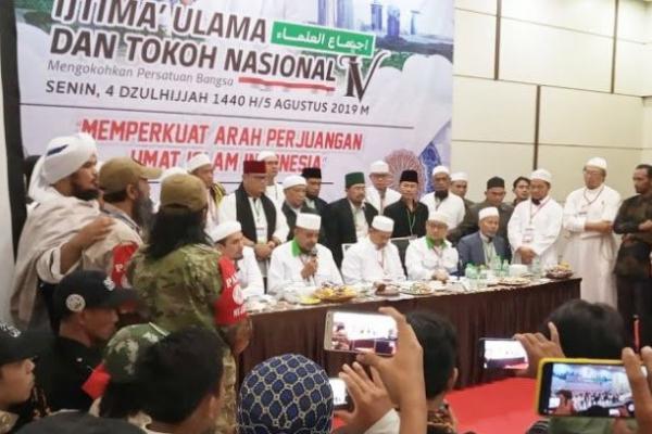 Ijtimak Ulama IV Serukan NKRI Bersyariah dan Tak Akui Hasil Pilpres