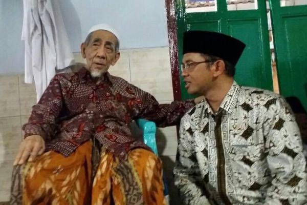 PKB: Mbah Moen Ajari Kita Berilmu Agar Kuat, Berkarakter Agar Terhormat