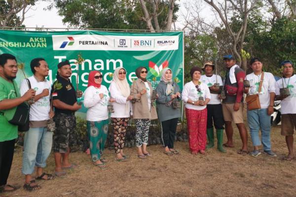 Pra Muktamar, Perempuan Bangsa Gelar Aksi Tanam Mangrove di Bali