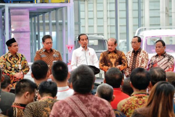 Mobil Esemka Diluncurkan, Jokowi: Kalau Beli Barang Produk Lain ya Kebangetan