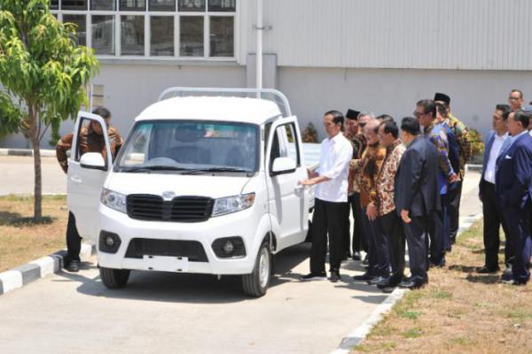 Presiden Jokowi: Feeling Saya Mobil Esemka Laku Keras