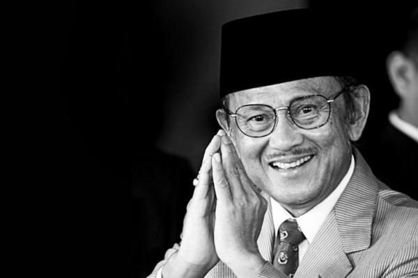 IKABI UIN Banten Sampaikan Duka Mendalam Wafatnya BJ Habibie